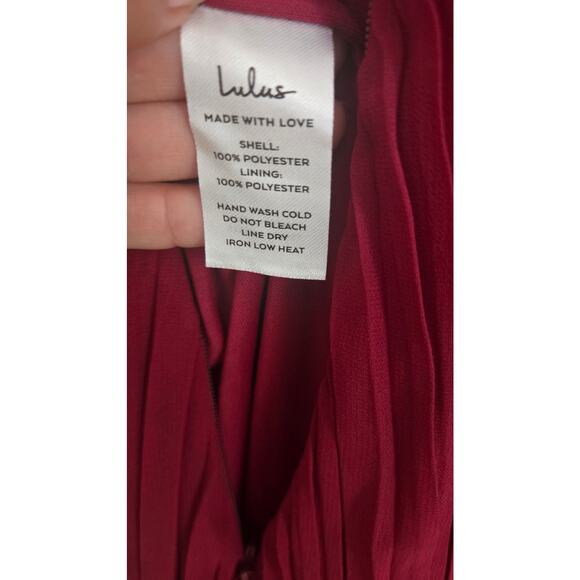 Lulu's Pleat and Thank You Wine Red Pleated Jumpsuit Sz S - Picture 12 of 16